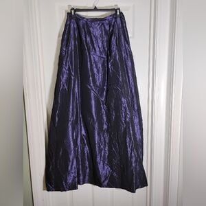 Vtg BCBG MAXAZRIA Shiny Purple Maxi Skirt Women's Size 8